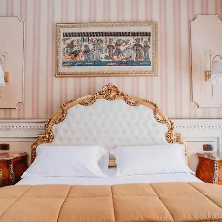 Apartament Royal Duomo Centro Storico 80 Mt Dal Duomo *