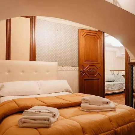 아파트 Royal Duomo Centro Storico 80 Mt Dal Duomo 나폴리