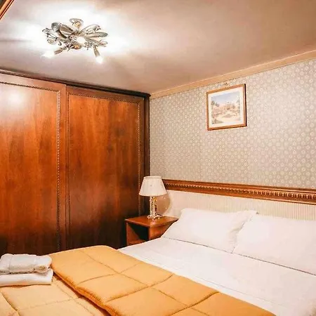 Royal Duomo Centro Storico 80 Mt Dal Duomo Apartment Naples